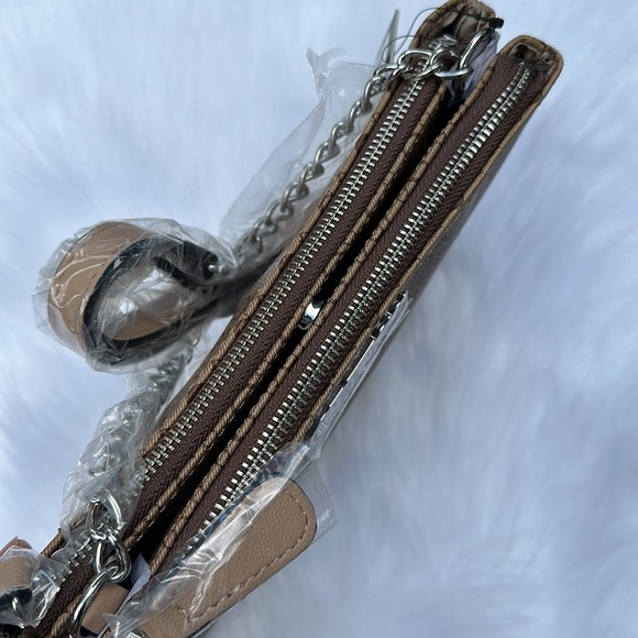 New GUESS CONLEY Double Zip Crossbody Bag - Picture 5 of 5